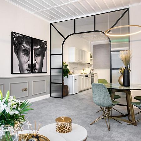 Mavrogenous Luxury Apartments นาฟปลิโอ ภายนอก รูปภาพ