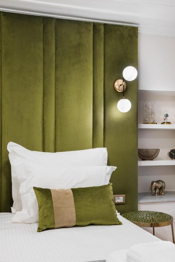 Mavrogenous Luxury Apartments นาฟปลิโอ ภายนอก รูปภาพ